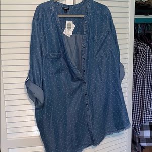 Cute torrid “denim” top size 4